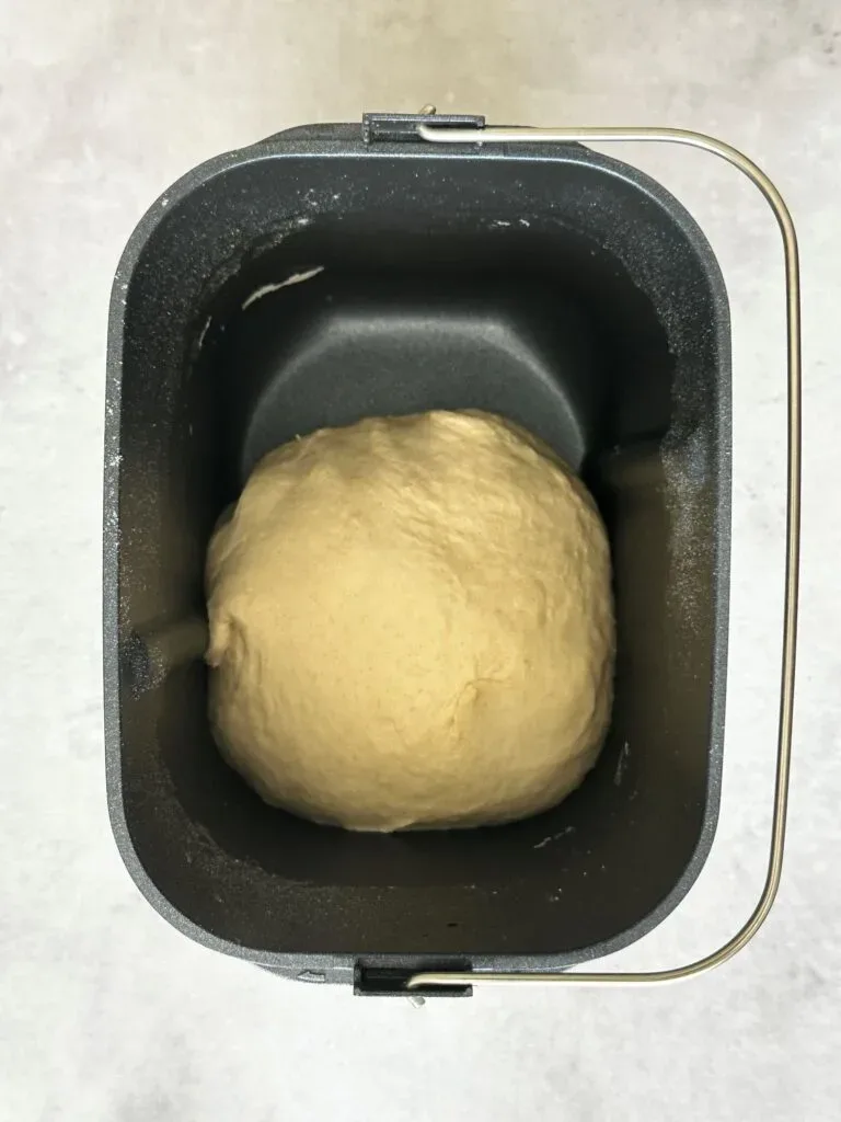 how to use a bread maker for pizza dough
